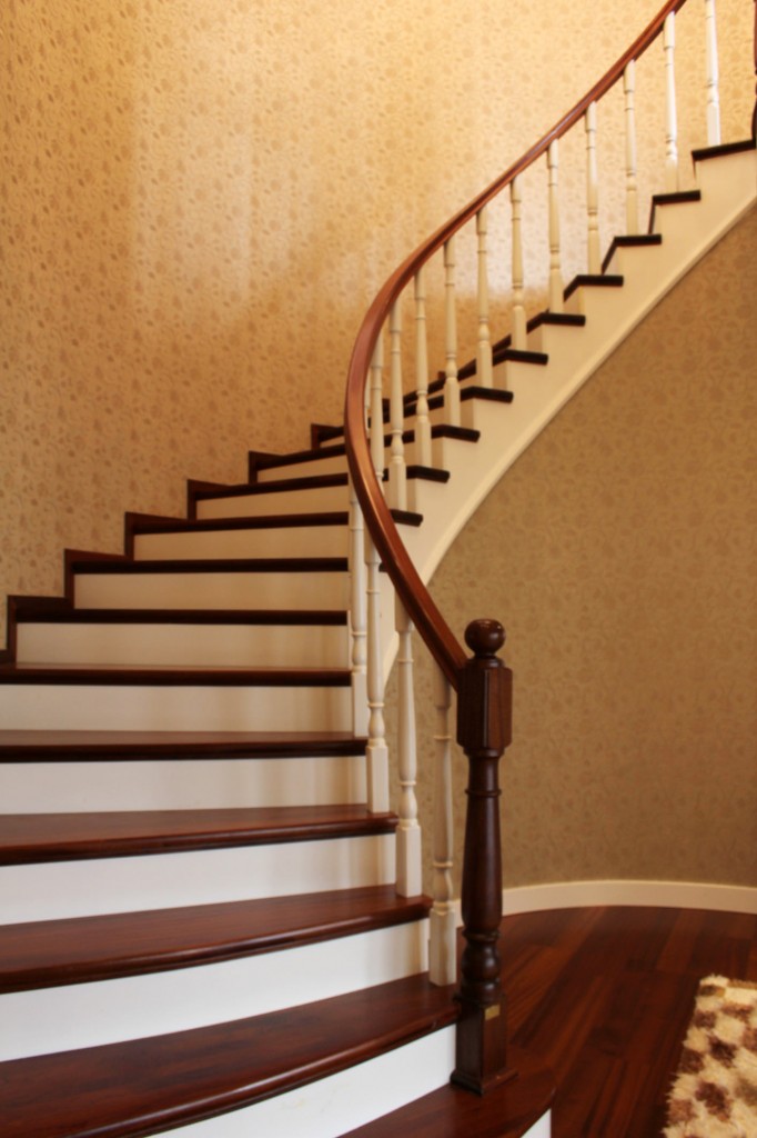 Curved Stairs